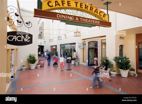 Paseo Colorado, Pasadena, California Stock Photo - Alamy