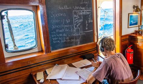 Een Dag In Het Leven Van Een Saser School At Sea