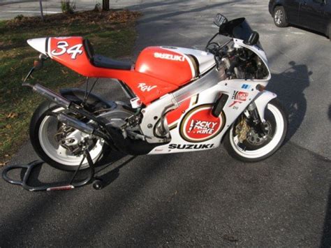 Lucky Strikes Twice Suzuki Rgv Vj Lucky Strike Replica In