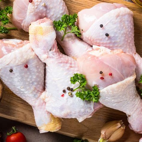 Pack 6 High Welfare Suffolk Chicken Drumsticks 600g Intwood Farm And Butchers