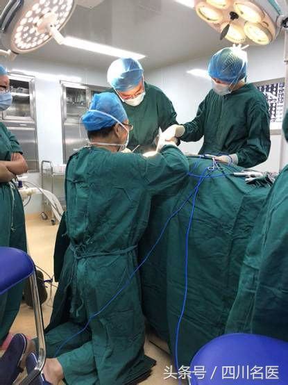 男子30年甲狀腺巨型腫瘤醫生跪地1小時為他手術 每日頭條