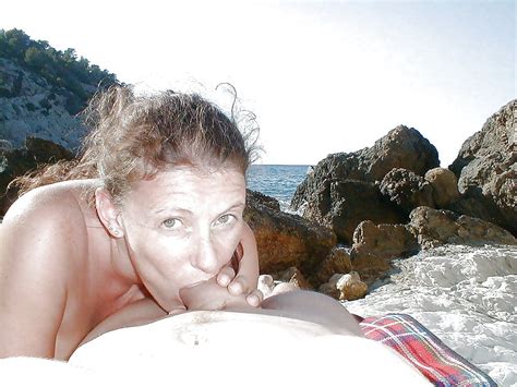 Mature Sex On Public Beach Photo X Vid