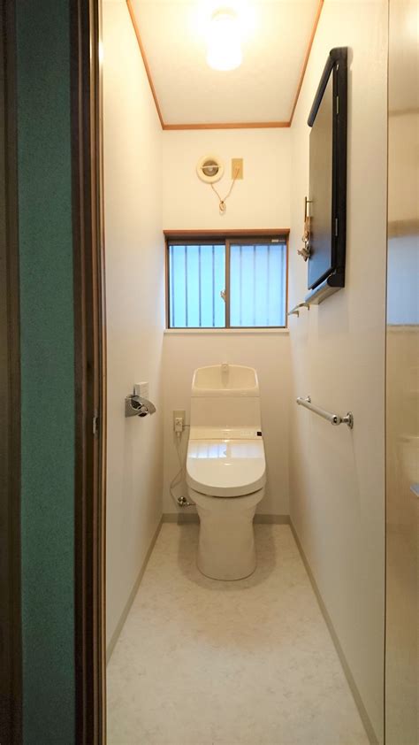 和式トイレを洋式トイレへ大変身！／磐田市 磐田市・袋井市・浜松市のリフォーム・庭工事は安住工房へ