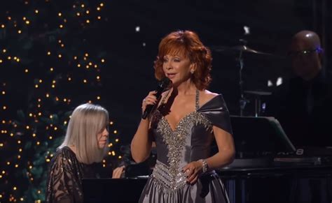 2018 CMA Country Christmas: Reba McEntire "The Christmas Song"