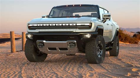 Reservations for the 2023 GMC Hummer EV exceed 90,000 units