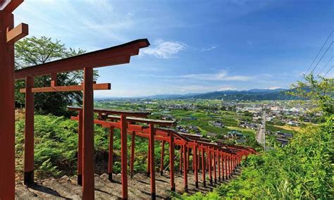 赤い鳥居が連なる福岡県浮羽稲荷神社、絶景写真ならここ！ Ana