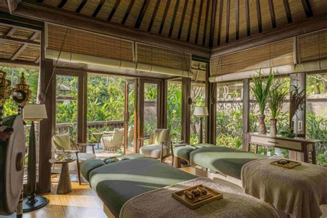 Four Seasons Bali Sayan Lemispa EN