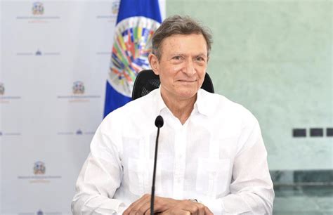 Canciller Dicta Conferencia “una Visión Actual De La Política Exterior