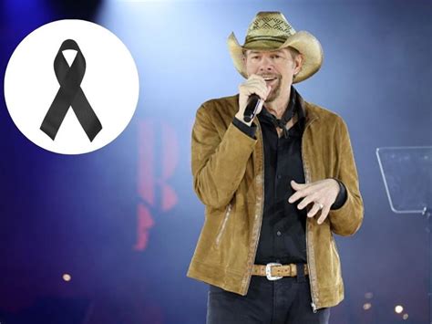 Muere cantante de country Toby Keith por cáncer de estómago Salud180