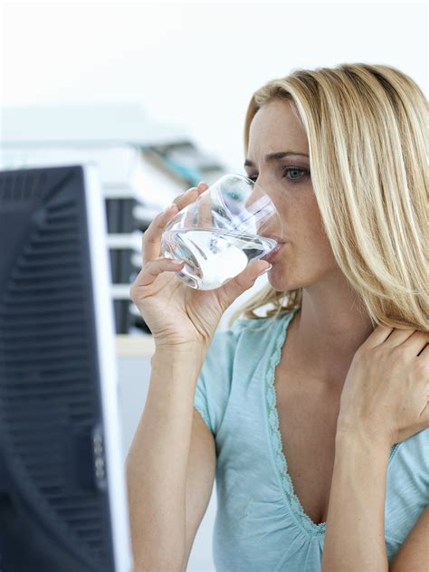 Le Nouveau Secret Pour Perdre Du Poids De L Eau Grazia