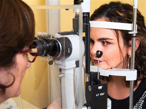 Lentes Intraoculares Qué Son Cuándo Se Recomiendan Y Tipos Clínica