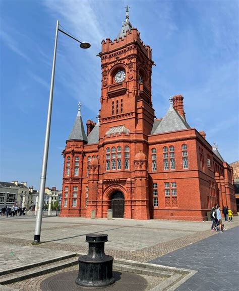 Pierhead Building Cardiff Mr Ignavy Cc By Sa 2 0 Geograph