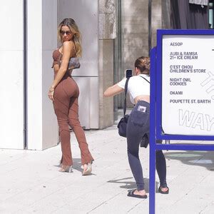 Cindy Prado Stuns In A Brown Outfit In Miaimi Photos Leaked