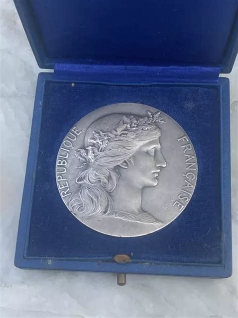 ANCIENNE MÉDAILLE EN Argent Massif Marianne Ministére de la Guerre 62