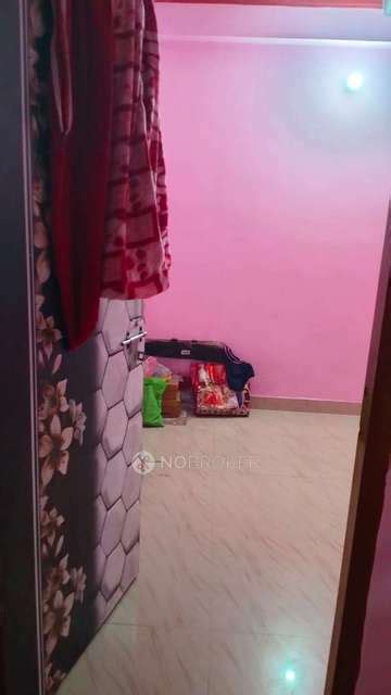 Shiva Apartment New Ashok Nagar Rent Without Brokerage Semi Furnished