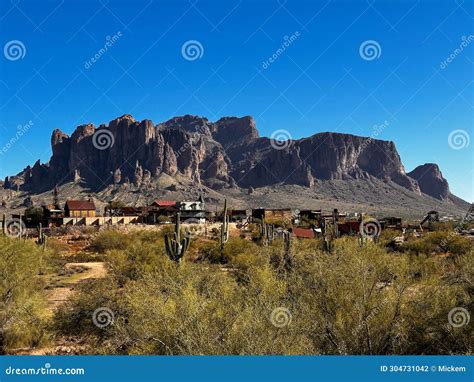 Superstition Mountains At Apache Junction Arizona Southwest Stock Photo