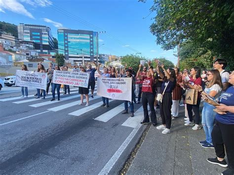 Professores de Santa Catarina entram em greve nesta terça feira 23