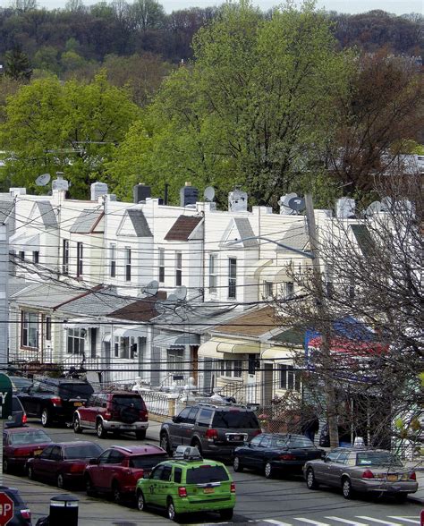 Houses And Trees In Ozone Park Queens Ozone Park Queens Ny Wander