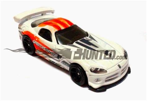 T Hunted BOMBA Uma miniatura da Hot Wheels para 2015 e um novo modelo da série Retro