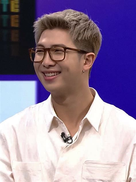 Kim Namjoon Short Hair Gaya Rambut Asia Gaya Rambut Selebritas