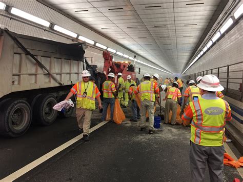 Traffic Alert Hrbt Closed In Both Directions After Crash