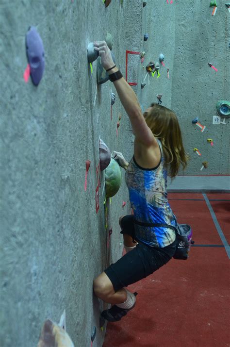 Courses and Classes – On The Rocks Climbing Gym