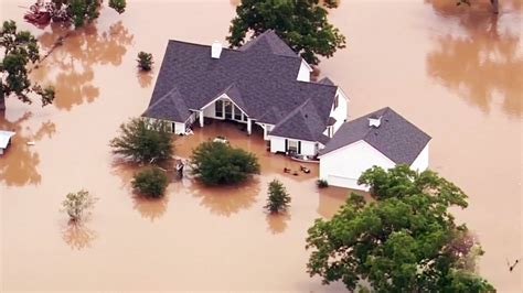 Estado De Emergencia Por Inundaciones Históricas En Texas Shows