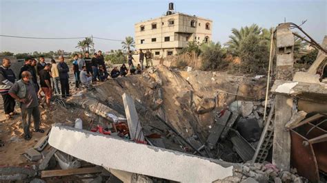 Israel Gaza Fighting Continues For Second Day After Militants Death Bbc News