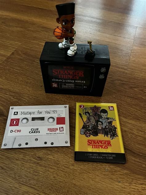 Stranger Things Upside Down Capsule Lucas Figure With C