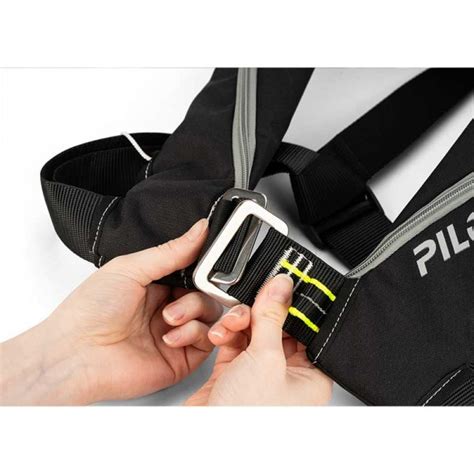 Plastimo Pilot Lifejacket With Harness Comptoir Nautique