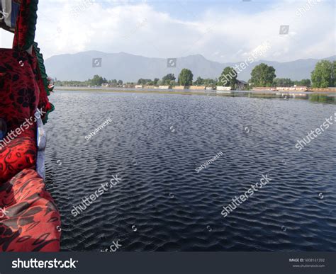 23 House Boat On Nigeen Lake Images, Stock Photos & Vectors | Shutterstock