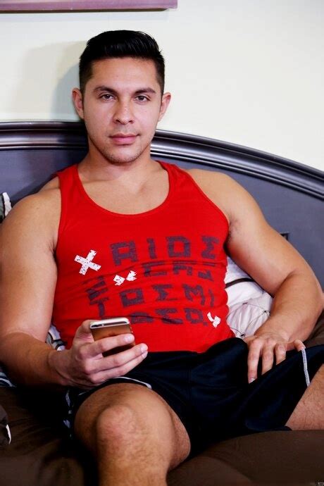 Men Over Performed By Benjamin Bronx Seth Santoro Naked Porn Pics