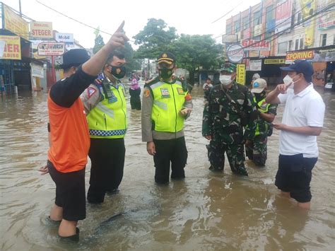 Hujan Deras Semalaman Karang Tengah Dikepung Banjir