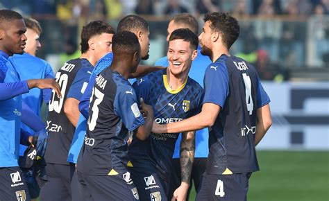 Parma Cosenza Oggi In Tv Data Orario E Diretta Streaming Serie B