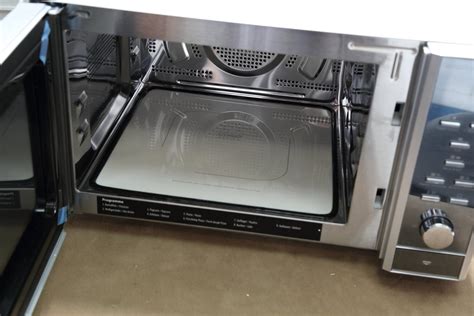 Caso MCG25 Ceramic Chef 3-in1 Mikrowelle / Grill / Heißluft / 25L/3351