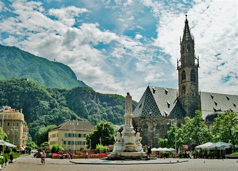 Piazza Walther Bolzano Bozen Officially The Piazza Walth Flickr