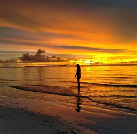 9 Fakta Pantai Ngurbloat Pantai Pasir Terhalus Di Asia