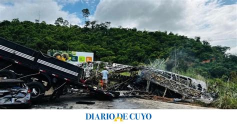 Trágico accidente de un ómnibus en Brasil hay al menos 38 muertos