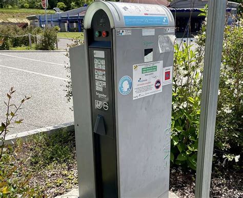 BORNE DE RECHARGE VOITURES ÉLECTRIQUES Cazaubon OFFICE DE TOURISME