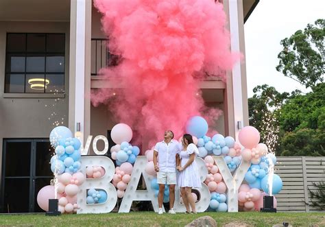 Daytime Gender Reveal With Smoke Effects Skylighter Fireworks