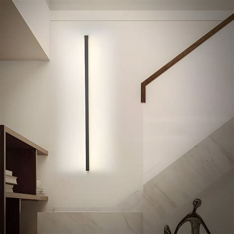 Single Black Modern Wall Mounted Sconce Linear Wall Light For Living