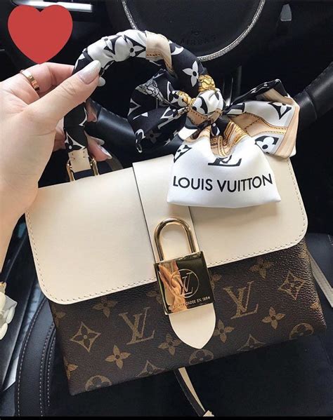 Sacs De Luxe Prêt à Porter Parfums Handbag Outfit Louis Vuitton