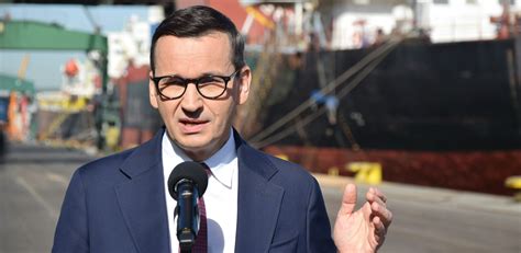 Premier Morawiecki Z Wizyt W Porcie Gdynia Kryzys Zbo Owy Wymaga