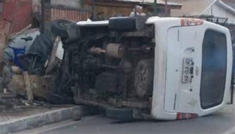 Una Persona Fallecida Deja Choque Y Posterior Volcamiento De Un