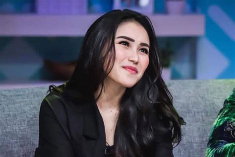 Berita Kriteria Suami Ayu Ting Ting Terbaru Hari Ini - Grid.ID