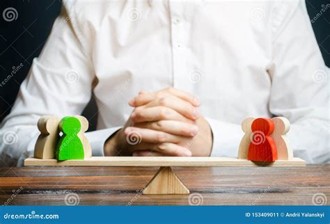 Standoff Royalty-Free Stock Photo | CartoonDealer.com #1343475