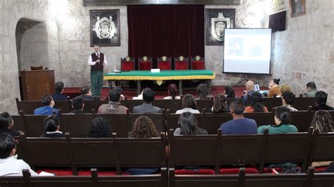 Carlos Petit Dicta Conferencia En La Facultad De Derecho Y Ciencias