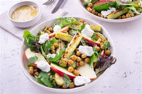 Salade d Été au Chèvre Pomme et Courgette Rôtie Recette Les Commis