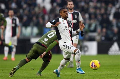 Calciomercato Juventus Erede Douglas Costa C La Stellina Della Serie A