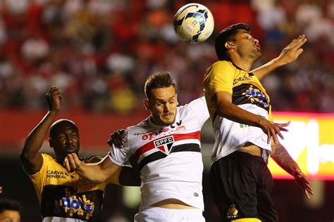 Kardec Marca 1º Gol No Morumbi Mas São Paulo Só Empata Com Criciúma